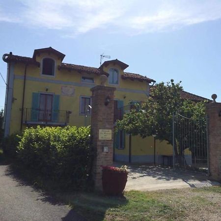 Bed and Breakfast La Terrazza Del Barbaresco Neviglie Екстер'єр фото
