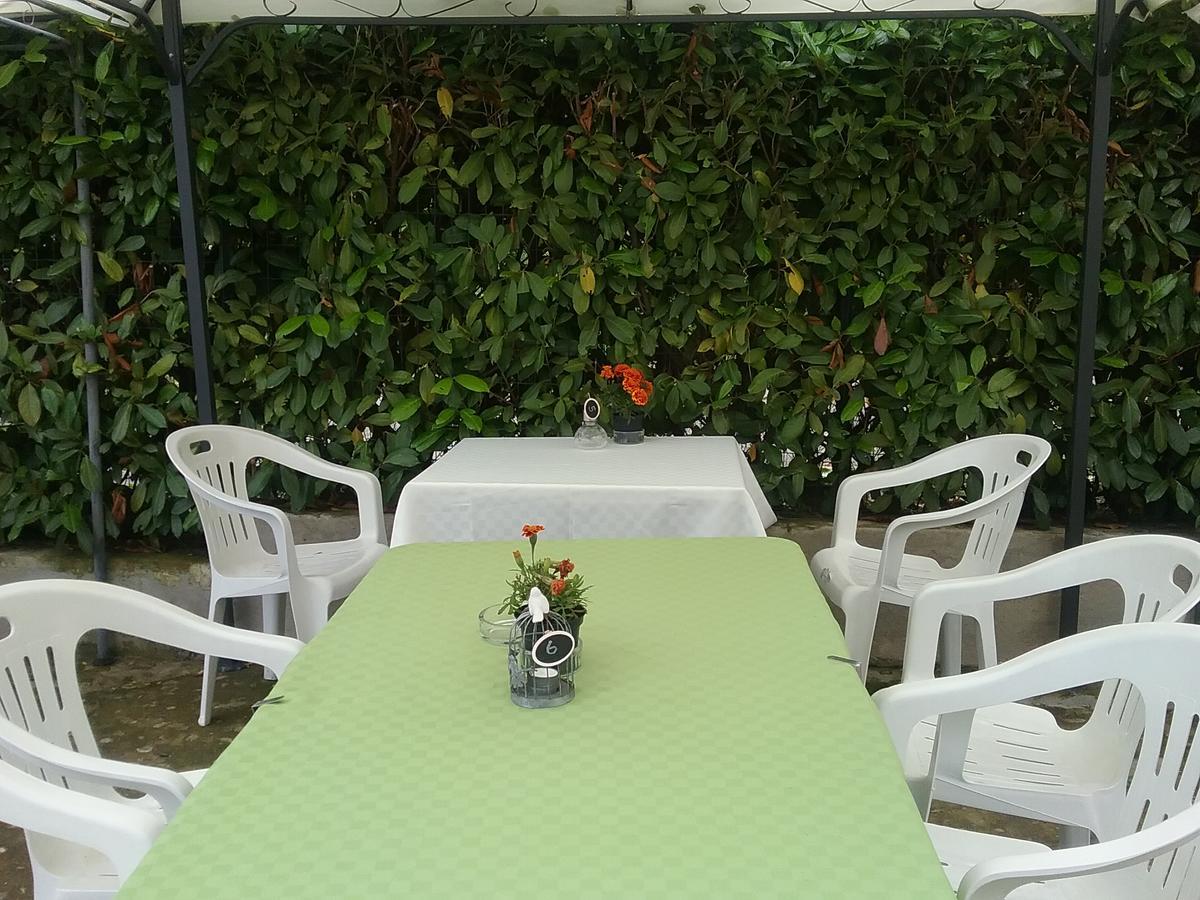 Bed and Breakfast La Terrazza Del Barbaresco Neviglie Екстер'єр фото