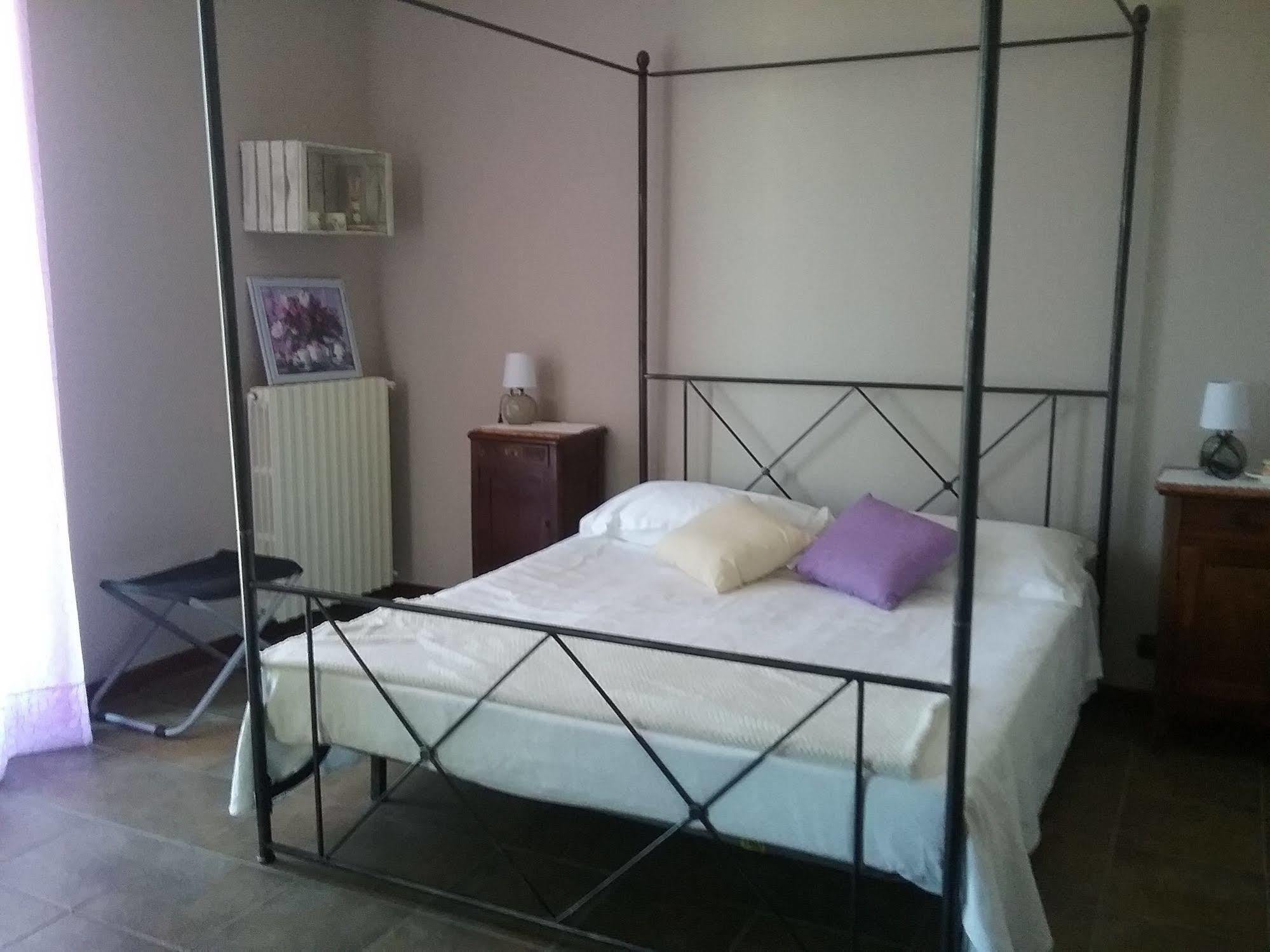 Bed and Breakfast La Terrazza Del Barbaresco Neviglie Екстер'єр фото