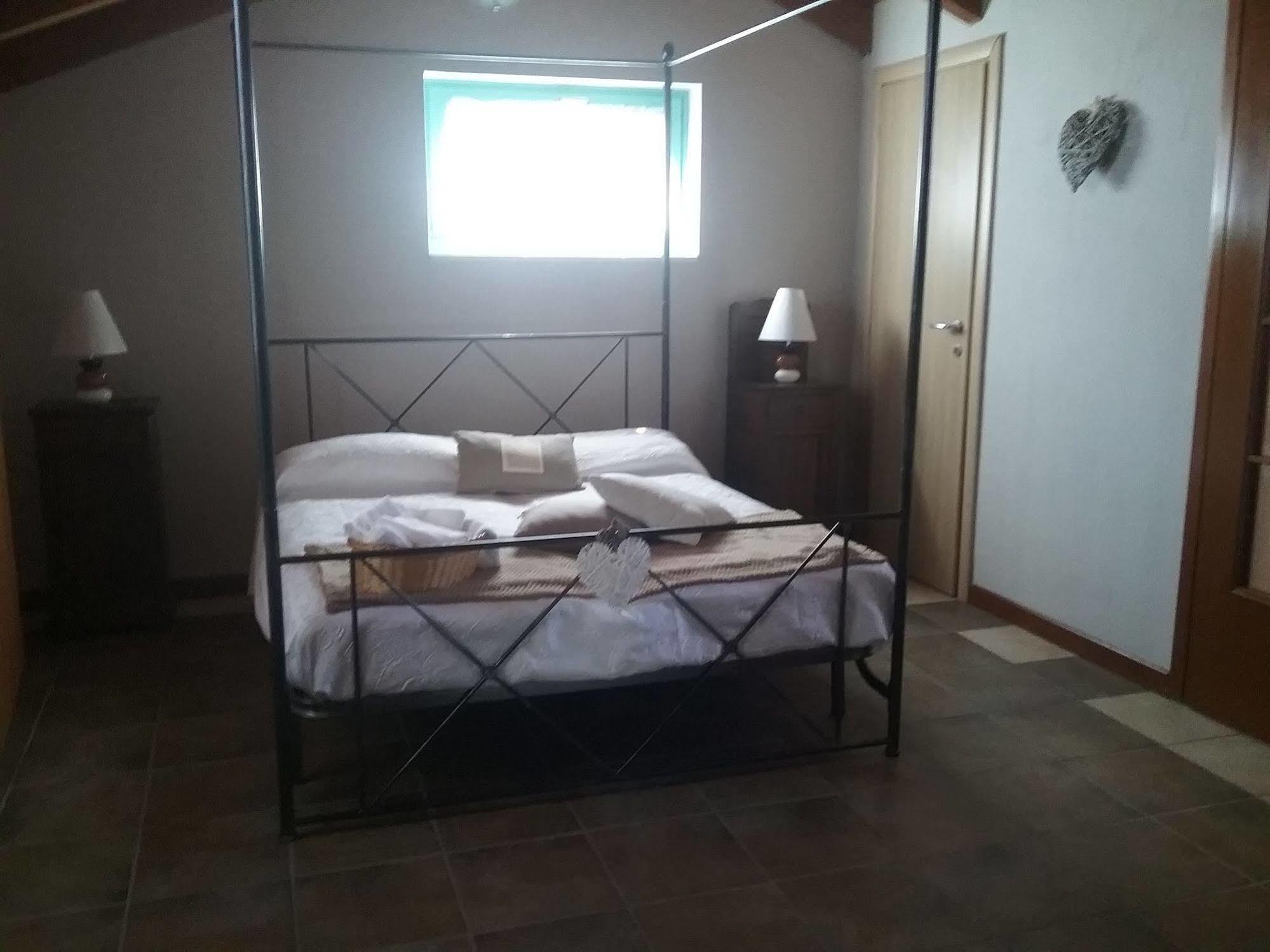 Bed and Breakfast La Terrazza Del Barbaresco Neviglie Екстер'єр фото