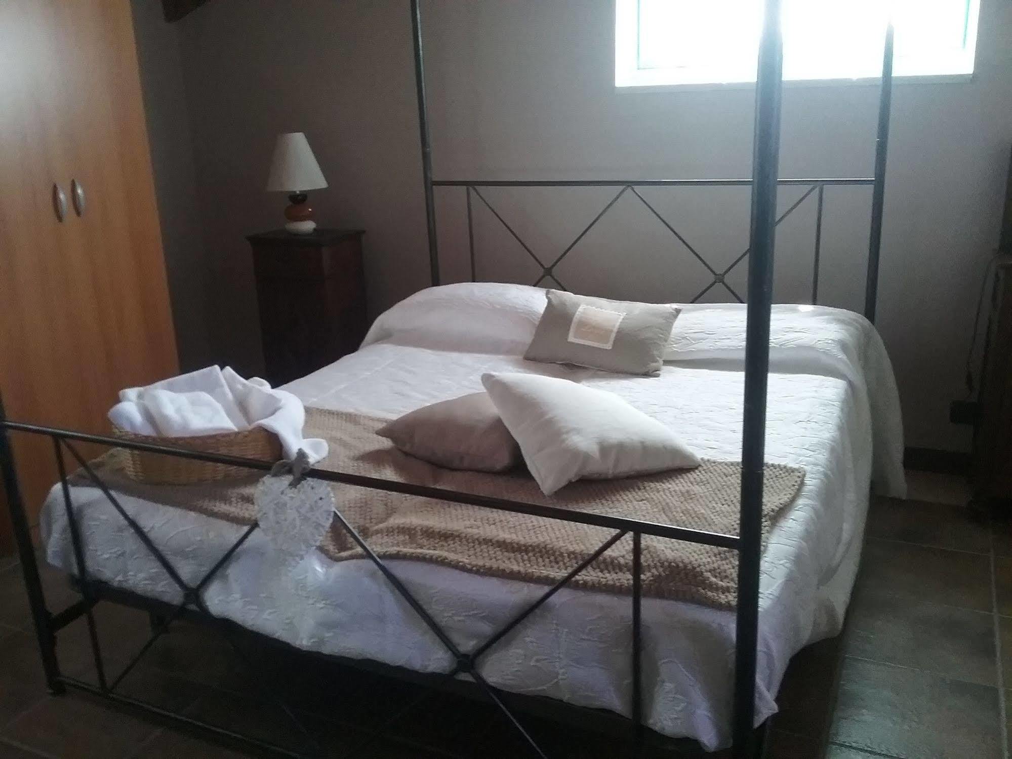 Bed and Breakfast La Terrazza Del Barbaresco Neviglie Екстер'єр фото